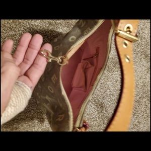 Dooney & Bourke Purse